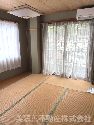 ６７２８３　郡上市八幡町島谷中古戸建の和室