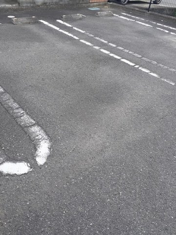 カリーノ・デフィーの駐車場|駐車場完備です