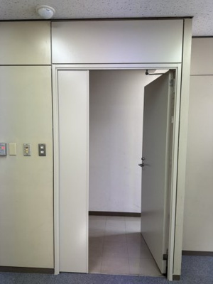 【玄関】 | 三共ビル