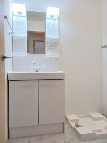 コンフォール矢三　Ｂの洗面所|使いやすい洗面所です