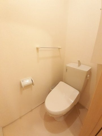 コンフォール矢三　Ｃのトイレ|トイレもきれいです