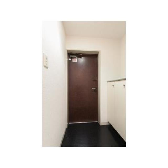 パーク・ノヴァ府中の玄関|※写真は同タイプ住戸です。