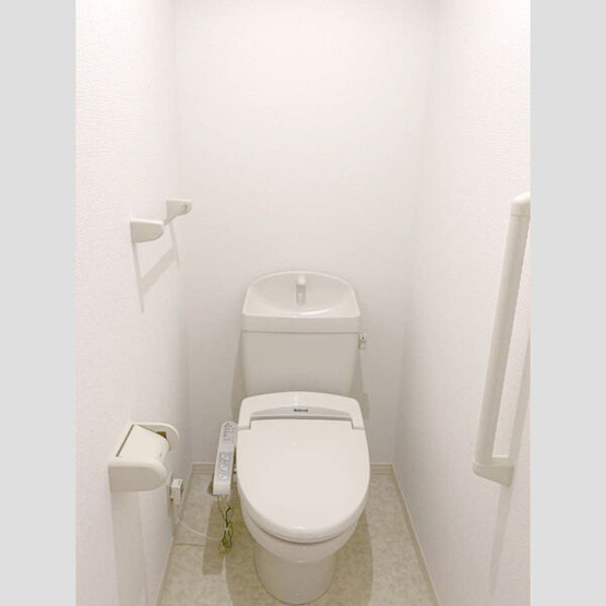【トイレ】 | セジュール南堅田 | 温水洗浄便座付きトイレです