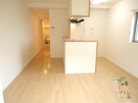 Ｍａｐｌｅ　Ｃｏｕｒｔ　壱番館の居間・リビング|リビング