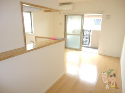 Ｍａｐｌｅ　Ｃｏｕｒｔ　壱番館の居間・リビング|リビング