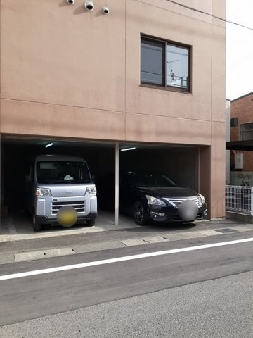 クレールＳの駐車場