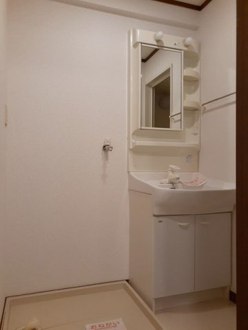クレールＳの洗面所