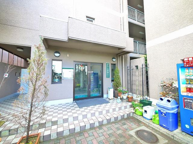 LakiaMaison木津川のエントランス