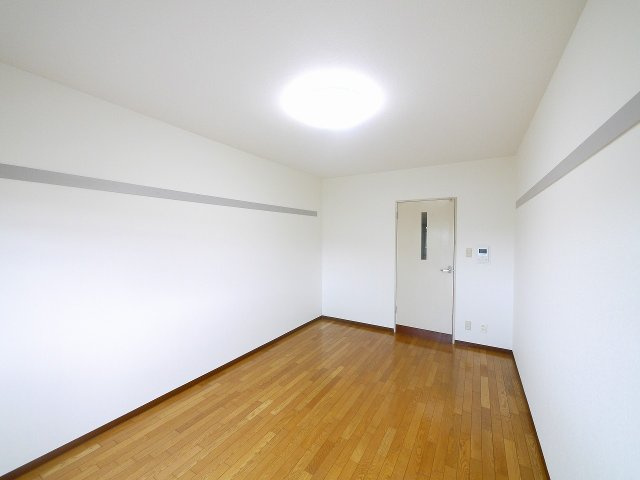 LakiaMaison木津川の居間・リビング