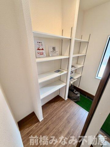 【新築】高崎市新町第８　５号棟(全９棟)　リーブルガーデン　新築建売分譲の収納|こまごまとしたものを収納できそうですね