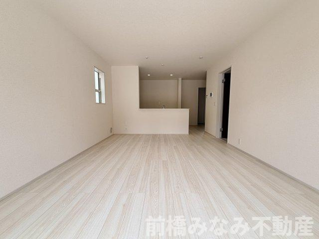 【新築】高崎市新町第８　２号棟(全９棟)　リーブルガーデン　新築建売分譲の居間・リビング|おしゃれな居間です