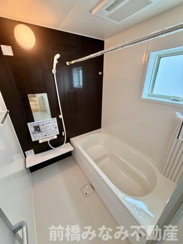 【新築】高崎市新町第８　１号棟(全９棟)　リーブルガーデン　新築建売分譲の浴室|コンパクトで使いやすいお風呂です