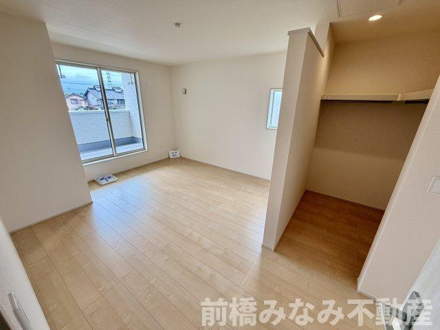 【新築】高崎市新町第８　１号棟(全９棟)　リーブルガーデン　新築建売分譲の洋室|洋室です