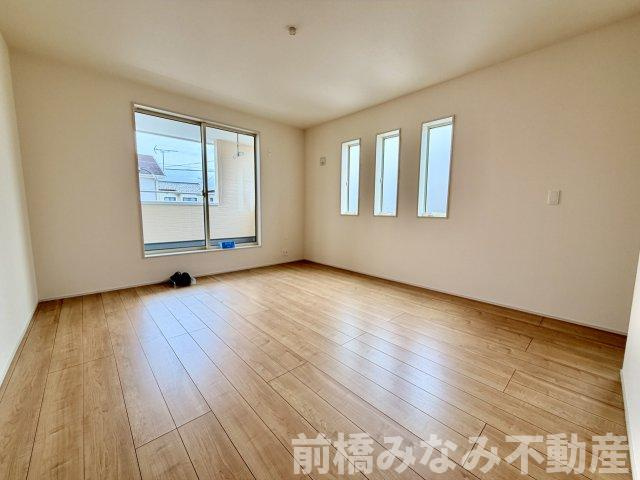 【新築】前橋市総社町植野第２　３号棟(全３棟)　リーブルガーデン　新築建売分譲の洋室|個人の部屋や寝室として使える洋室です