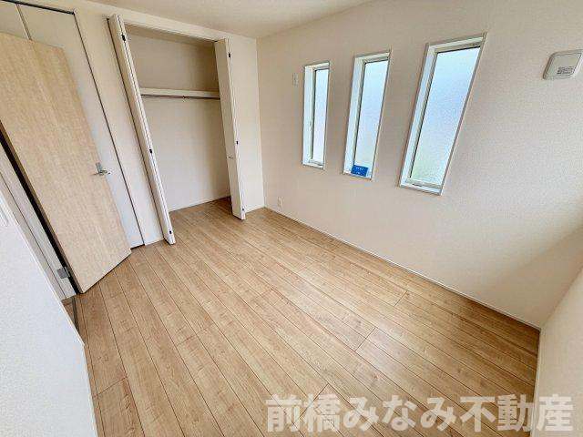 【新築】前橋市総社町植野第２　３号棟(全３棟)　リーブルガーデン　新築建売分譲の洋室|ゆったりした洋室です