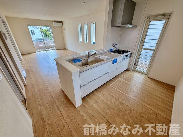 【新築】前橋市総社町植野第２　３号棟(全３棟)　リーブルガーデン　新築建売分譲のキッチン|キッチンでお料理をお楽しみください