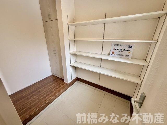 【新築】前橋市総社町植野第２　２号棟(全３棟)　リーブルガーデン　新築建売分譲の収納|収納のためのスペースです