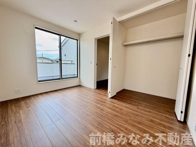 【新築】前橋市総社町植野第２　２号棟(全３棟)　リーブルガーデン　新築建売分譲の洋室|コンパクトで使いやすい洋室です