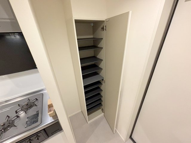 アクセル三津屋北の収納