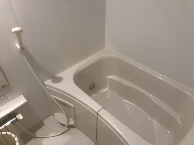 レフュージアの浴室