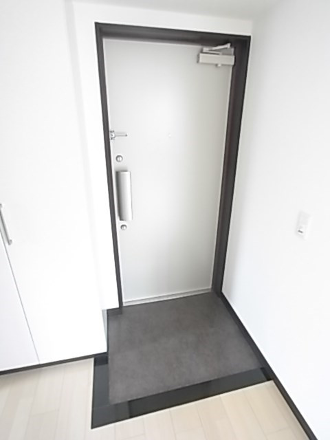 SDグランツ神戸西元町の玄関