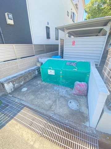 タカソウハイツ河原の外観