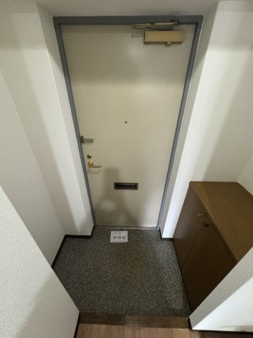 エスリード神戸の玄関