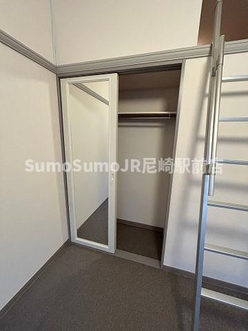 レオパレスTSUKIJIの収納|収納スペース豊富です