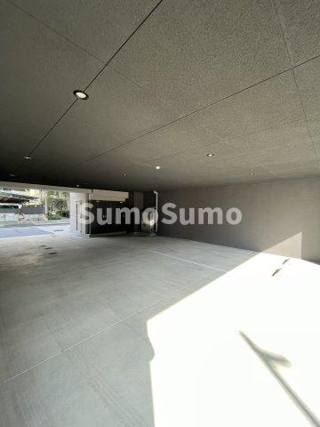 S-RESIDENCE大濠公園achieveの駐車場