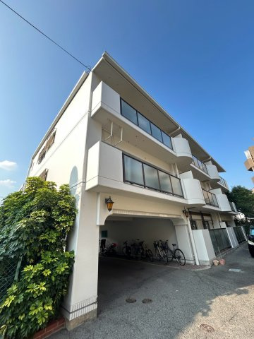 カウリー芦屋の外観