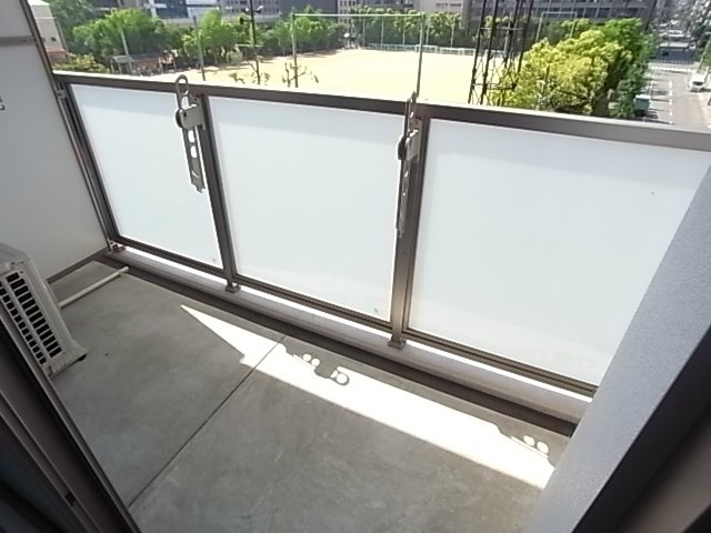 L・Isobe三宮のバルコニー