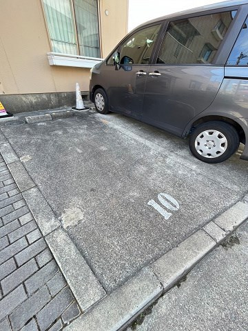 ブランユーカリB棟の外観