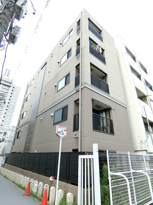 アヴァンセ川崎の外観