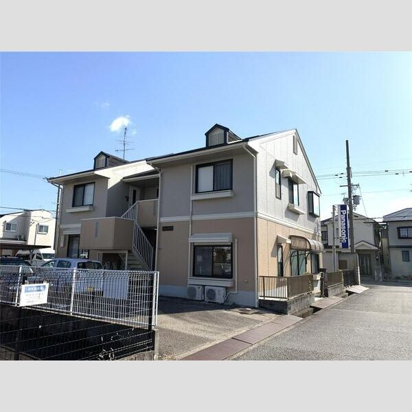 セジュール西村のエントランス