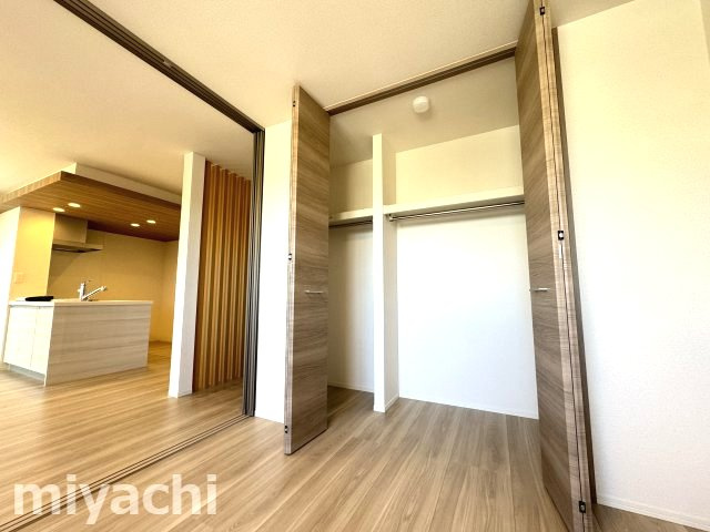 アーネスト安宅のその他