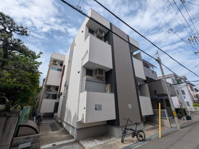 アールグレイス塚本の外観