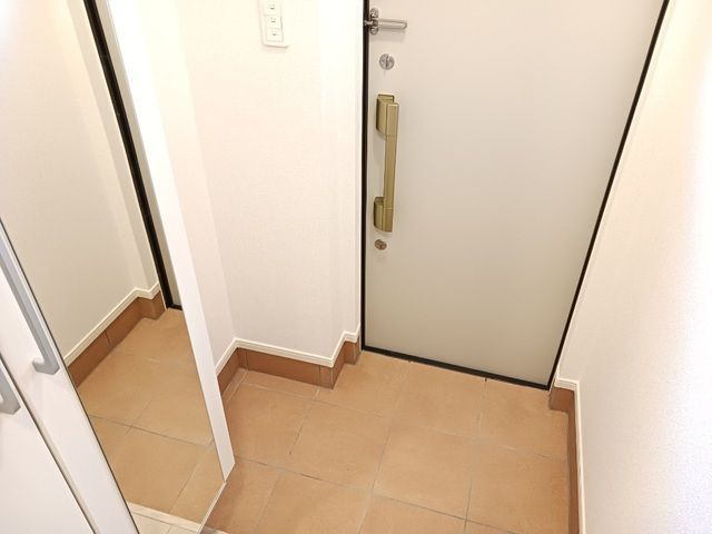 千里パークウェイⅡの玄関