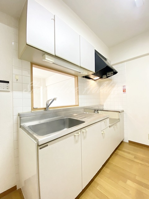 横浜市戸塚区戸塚町の賃貸マンションのキッチン