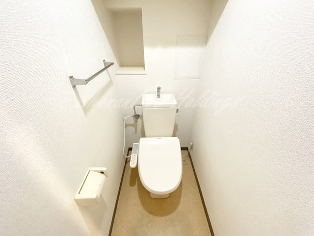 横浜市戸塚区戸塚町の賃貸マンションのトイレ