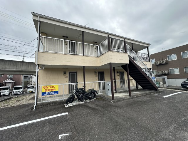 Ｓｕｒｐｌｕｓ　Ｏｎｅ杉藤 の駐車場