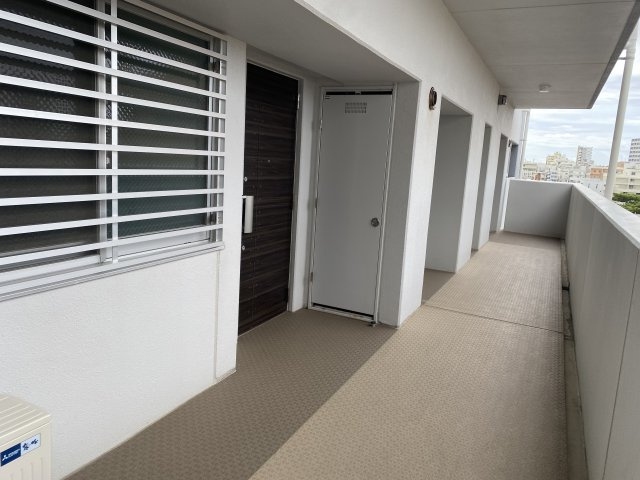プレサンスロジェ松尾レーヴタワーのロビー