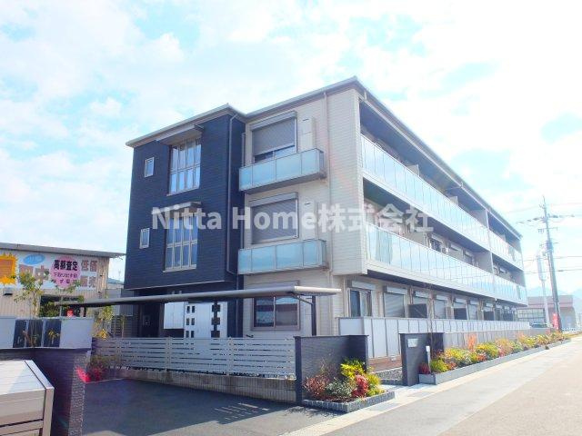 丹波市氷上町本郷のアパートの駐車場|敷地内駐車場は１台無料で使用できます☆彡