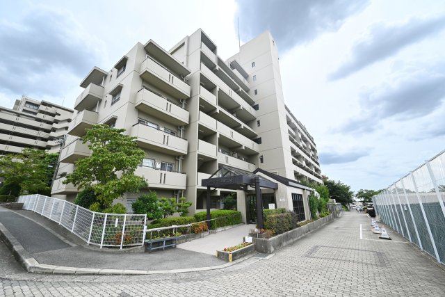 サンロイヤル箕面コスモ1号館