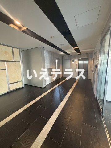 エスリード神戸WESTのロビー