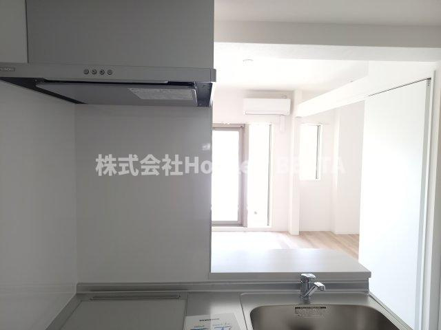 セレニテ神戸駅前アリエのキッチン