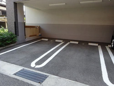 【駐車場】 | ラ・ロゼベールⅡ | 駐車場完備です