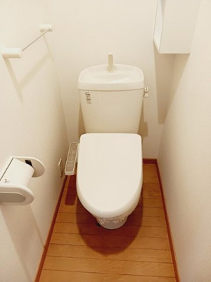 【トイレ】 | セレッソ・フィールドⅢ | 落ち着いたトイレです