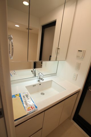 【洗面所】