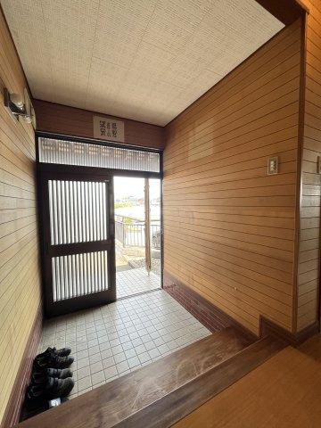 中古住宅　黒野南3丁目の玄関
