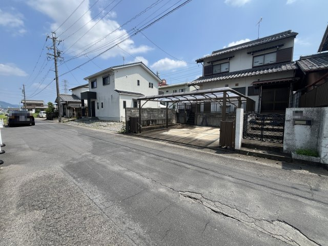 中古住宅　黒野南3丁目の前面道路含む現地写真